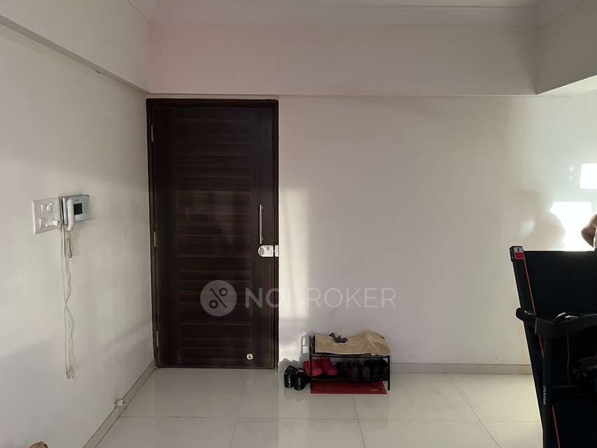 1 BHK Flat In Crescent Landmark for Rent  In Crescent Landmark