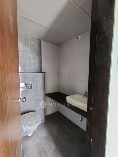 2 BHK Flat In Amit Rujuta Ionia For Sale  In Chande