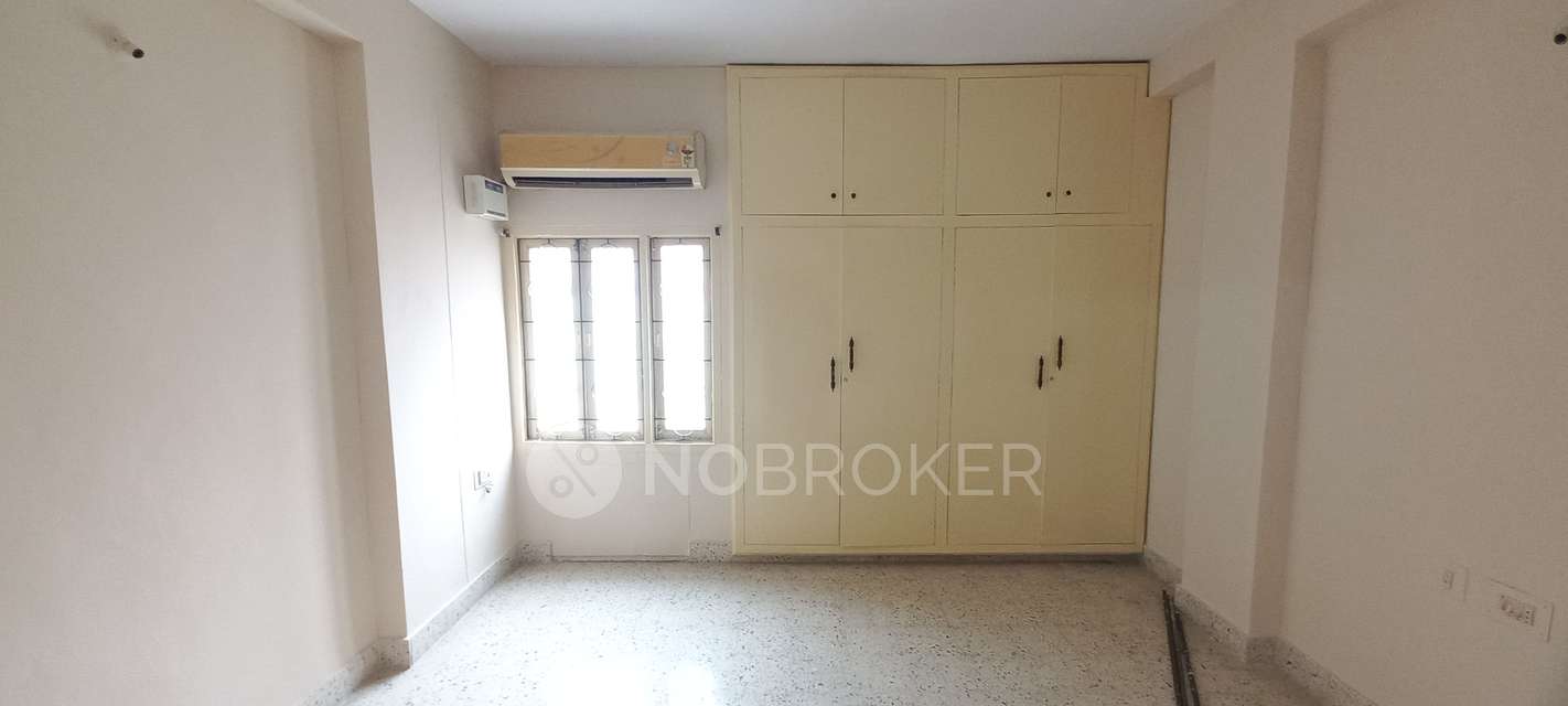 3 BHK Flat In Somavarupa Towers For Sale  In Somajiguda