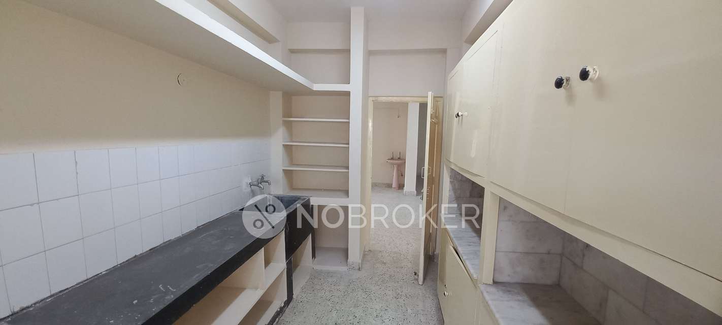3 BHK Flat In Somavarupa Towers For Sale  In Somajiguda