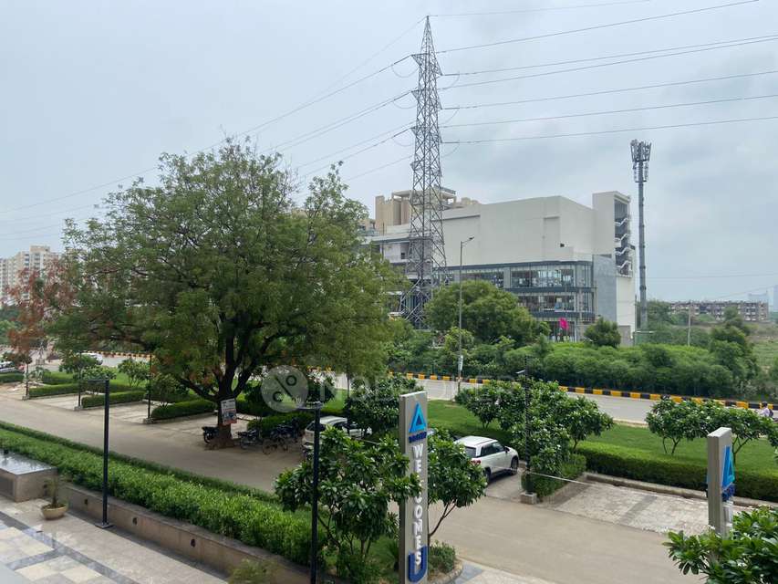 Shop in Sector 70, Gurgaon for sale 