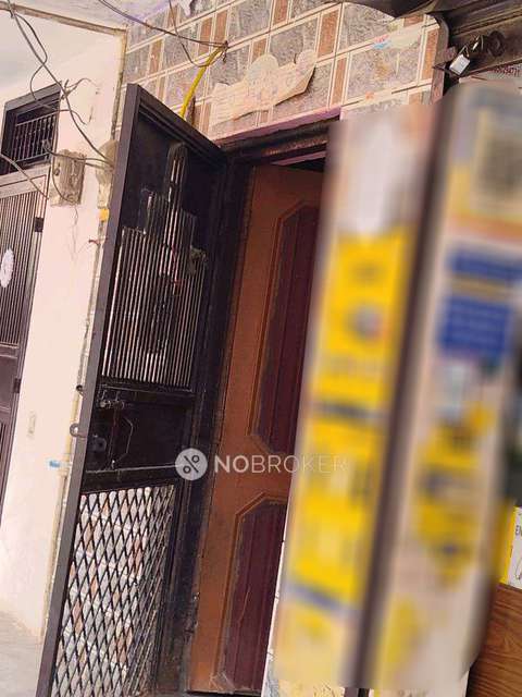 1 RK House for Rent  In Sector 62