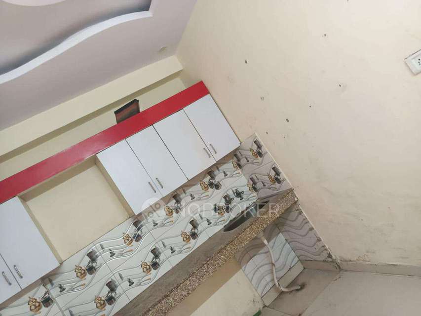 1 RK Flat In Standalone Building  for Rent  In New Delhi