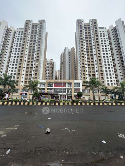 2 BHK Flat In Sunteck West World  For Sale  In Naigaon East