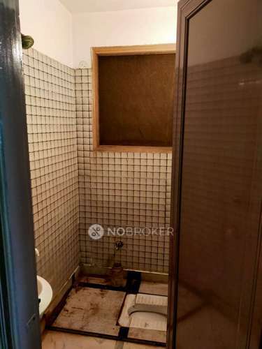 4+ BHK Flat For Sale  In Sangam Vihar