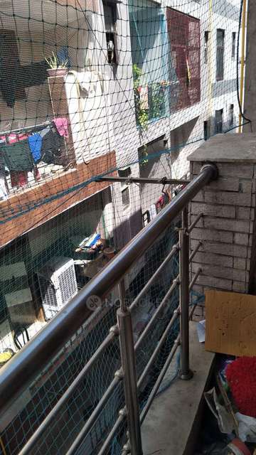 2 BHK Flat In Standlone Building  For Sale  In Patparganj