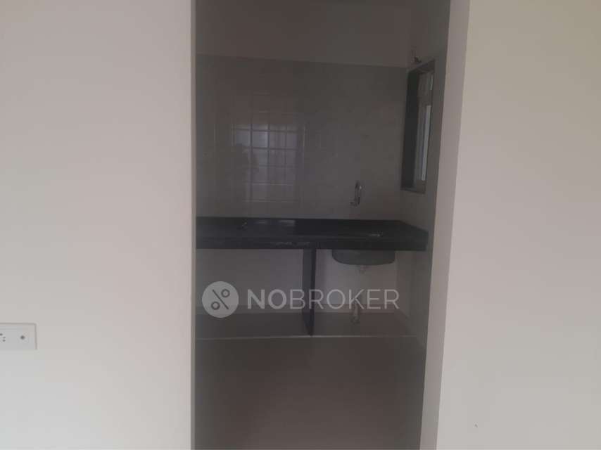 2 BHK Flat In Ravinanda Trinity for Rent  In Wagholi