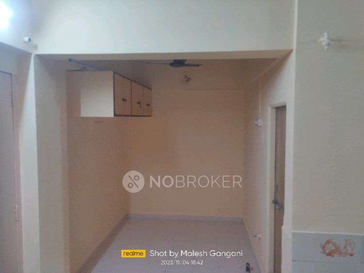 1 RK Flat In Om Siddhivinayak Chs Sra For Sale  In Vile Parle