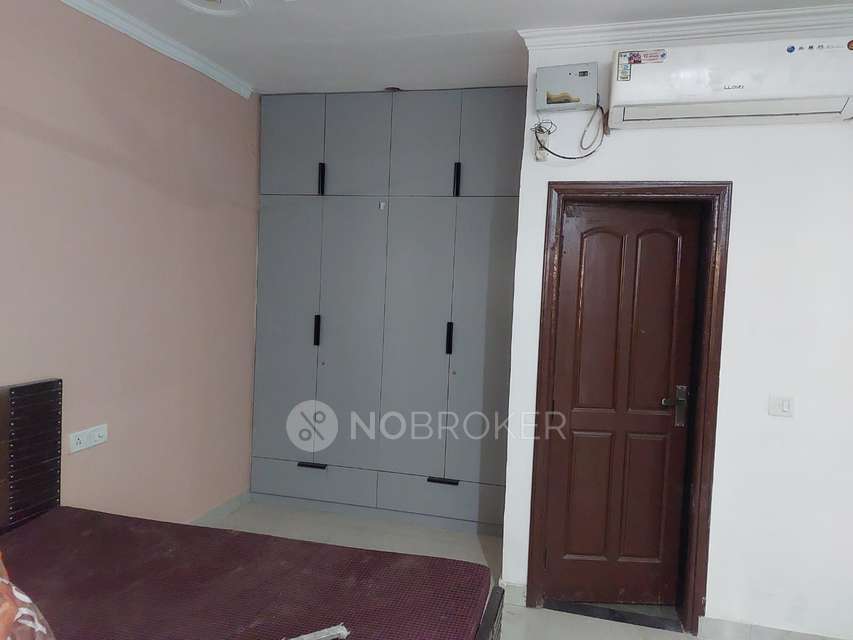 1 BHK Flat In Nkv Residency for Rent  In Sector 72