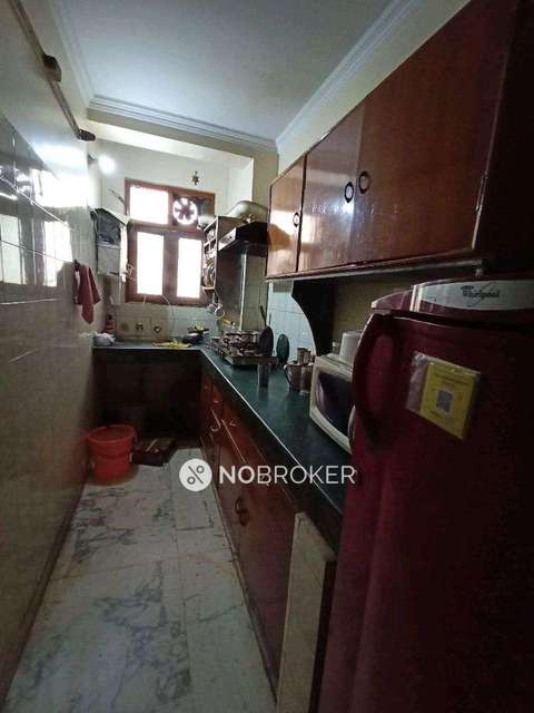 2 BHK Flat In Standalone Building  For Sale  In Karol Bagh