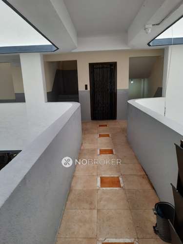 1 BHK Flat In Amrapali Apartment for Rent  In Karve Nagar