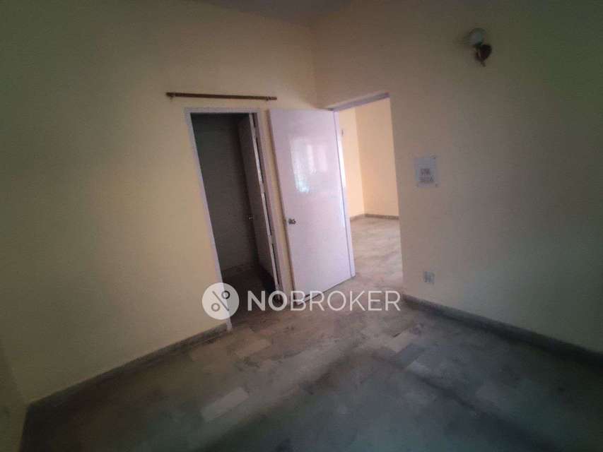 2 BHK Flat In Shipra Riviera, Indirapuram For Sale  In Indirapuram