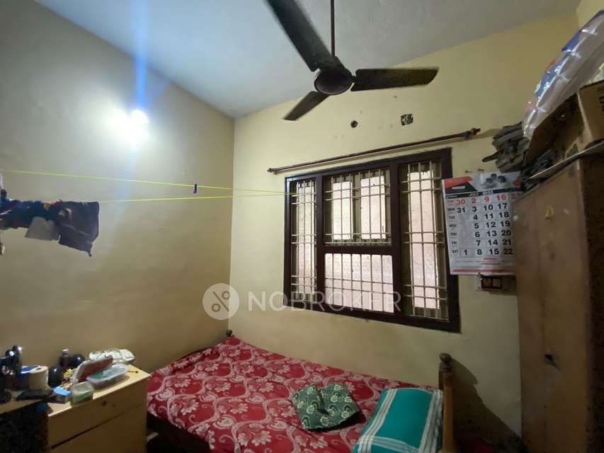 2 BHK Flat In Sony Kannan Flats For Sale  In Madipakkam