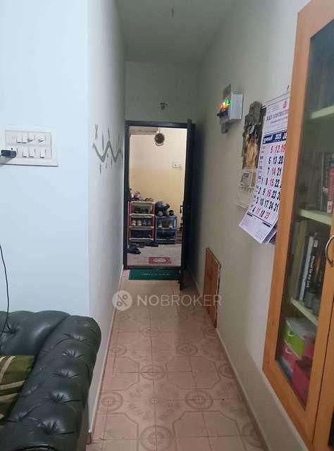 2 BHK Flat In Vasantha Flats For Sale  In 26, Bajanai Koil Street