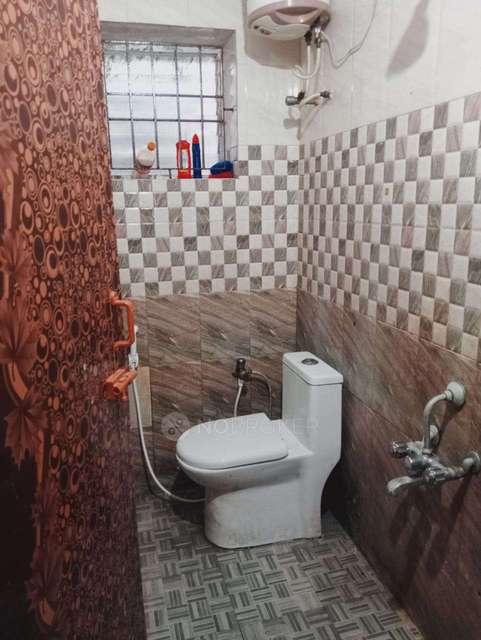 2 BHK Flat In Vasantha Flats For Sale  In 26, Bajanai Koil Street