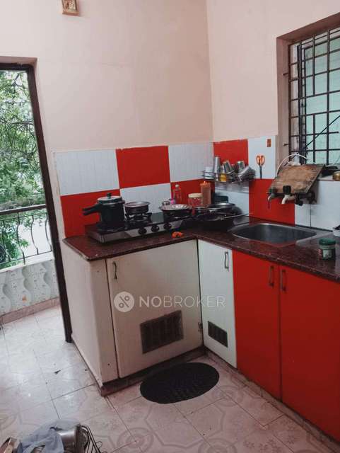 2 BHK Flat In Vasantha Flats For Sale  In 26, Bajanai Koil Street