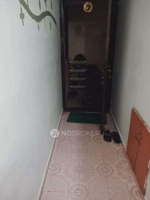 2 BHK Flat In Vasantha Flats For Sale  In 26, Bajanai Koil Street