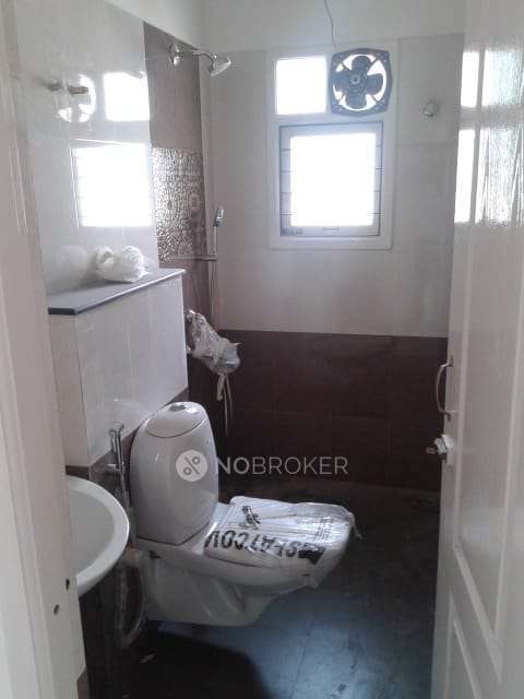 2 BHK Flat In Ramniyam Chaitanya  For Sale  In Koyembedu