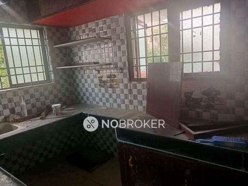 2 BHK Flat In Shree Lakshmi Apartments For Sale  In Madambakkam