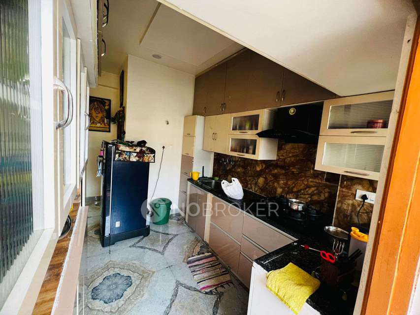 3 BHK Flat In Pavana Putra Heights For Sale  In Padmarao Nagar