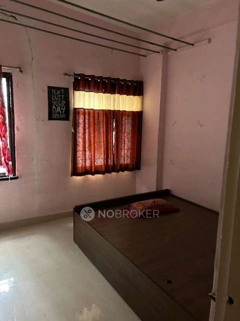 1 BHK Flat In Om Ganesh Housing Society for Rent  In Budhwar Peth