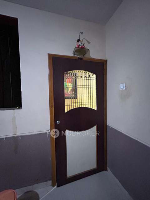 2 BHK Flat In Vinod Palace For Sale  In Beturkar Pada