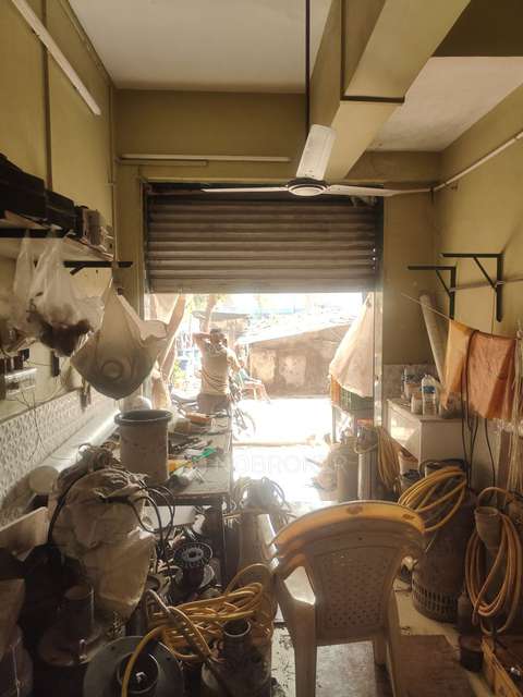 Shop in Goregaon West, Mumbai for sale 