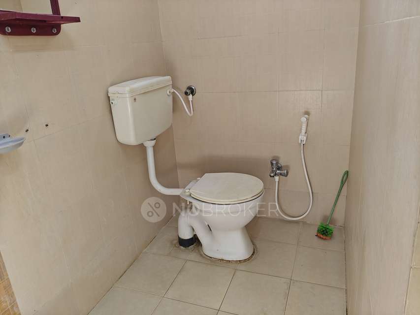 3 BHK Flat In Balachandra Castle  For Sale  In Bowenpally