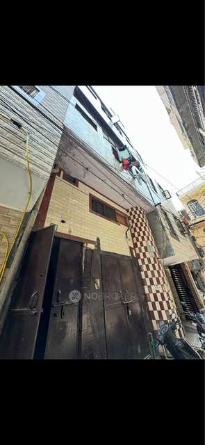 4+ BHK Flat For Sale  In Vishwas Nagar