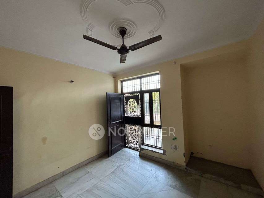 3 BHK Flat In Surya Vihar Phase Ii For Sale  In Gyasi Kothi