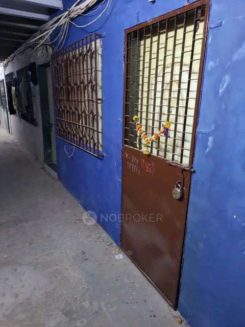 1 RK House For Sale  In Malad West