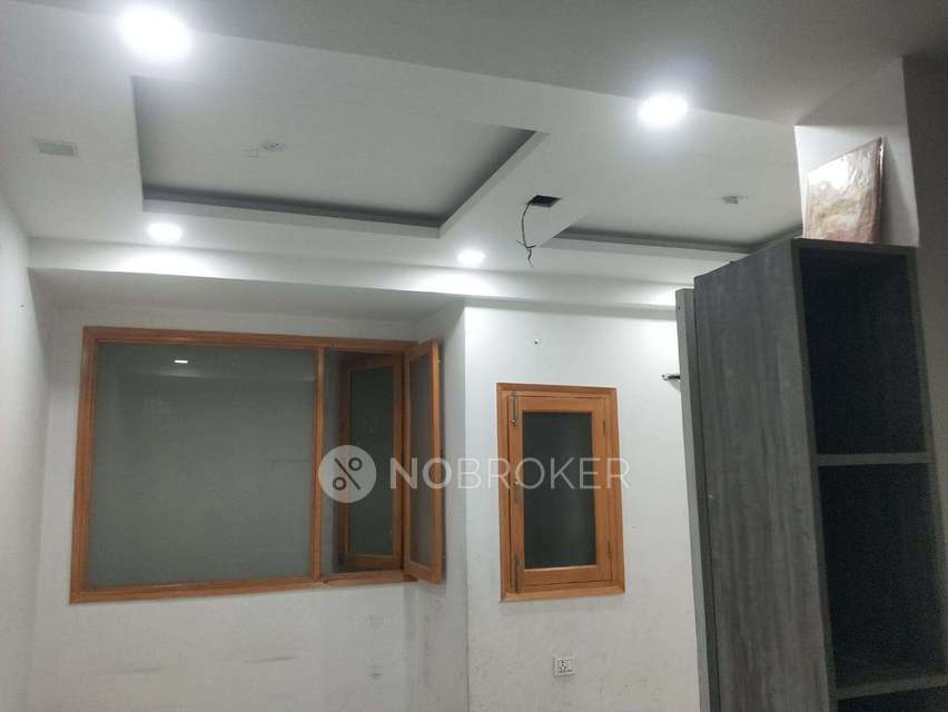 2 BHK Flat In Sakshi Apartment for Rent  In Paschim Vihar