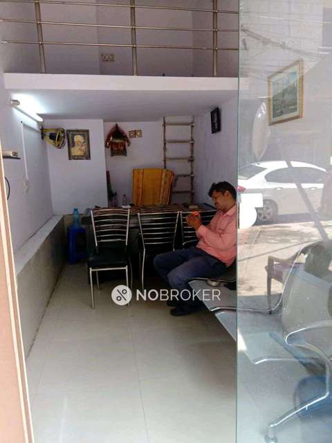 Shop in Laxmi Nagar , Delhi for Rent 