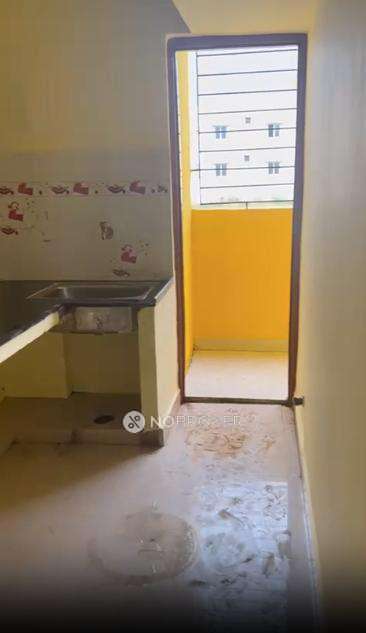 2 BHK Flat In Maple Apartment  For Sale  In  Royappa Nagar, 