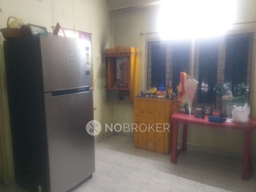 2 BHK Flat In Prashanthi Nilayam For Sale  In Yellareddyguda Graveyard