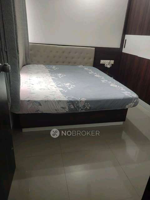 2 BHK Flat In Gayatri Twin Towers for Rent  In Manjari Budruk