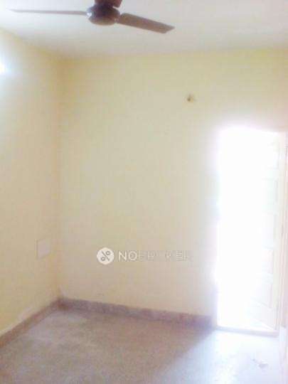 2 BHK Flat In R K Apartment, Ramamurthy Nagar For Sale  In Ramamurthy Nagar