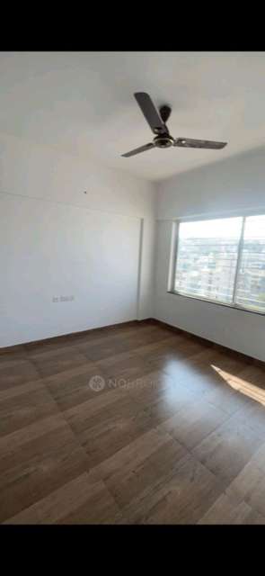 Single Room for Female In 2 BHK  In Kolte Patil Three Jewels In Katraj Kondhwa Road, Pune