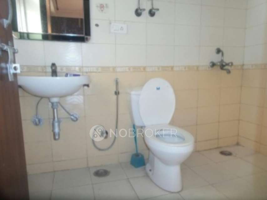 4 BHK Flat In Golf View Apartments, Sector 19 For Sale  In Sector 19