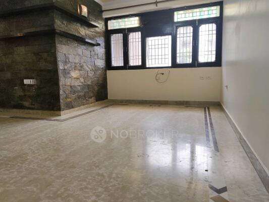 4 BHK Flat In Golf View Apartments, Sector 19 For Sale  In Sector 19