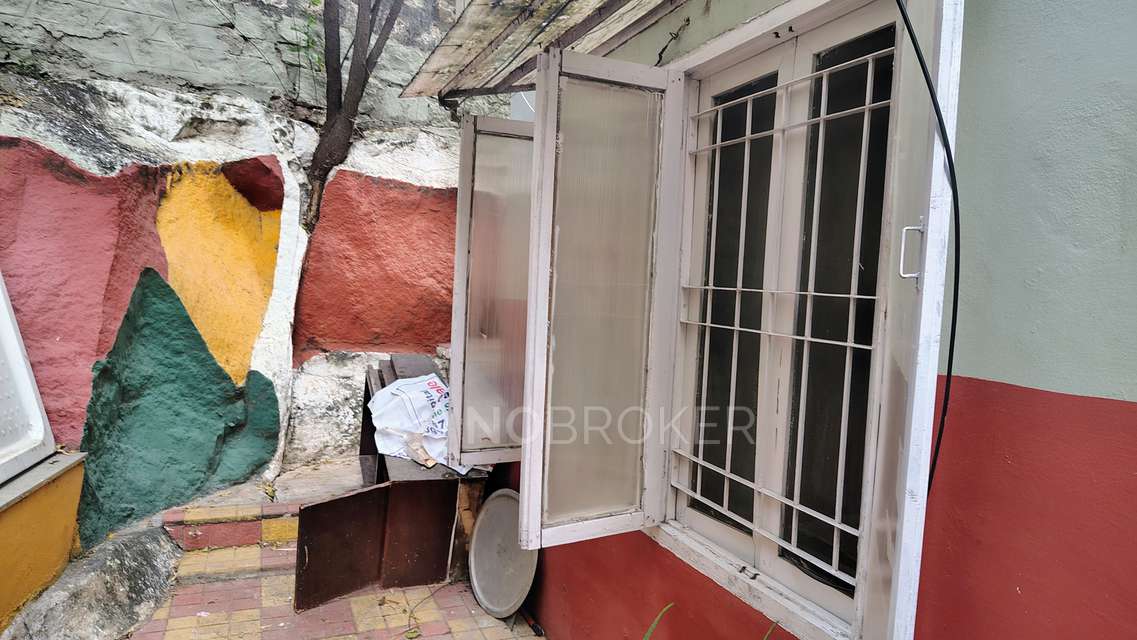 3 BHK Flat In Capri Towers For Sale  In Banjara Hills