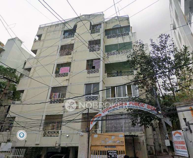 3 BHK Flat In Capri Towers For Sale  In Banjara Hills