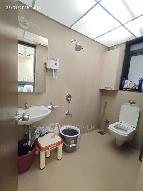 2 BHK Flat In Runwal Eirene For Sale  In Thane West