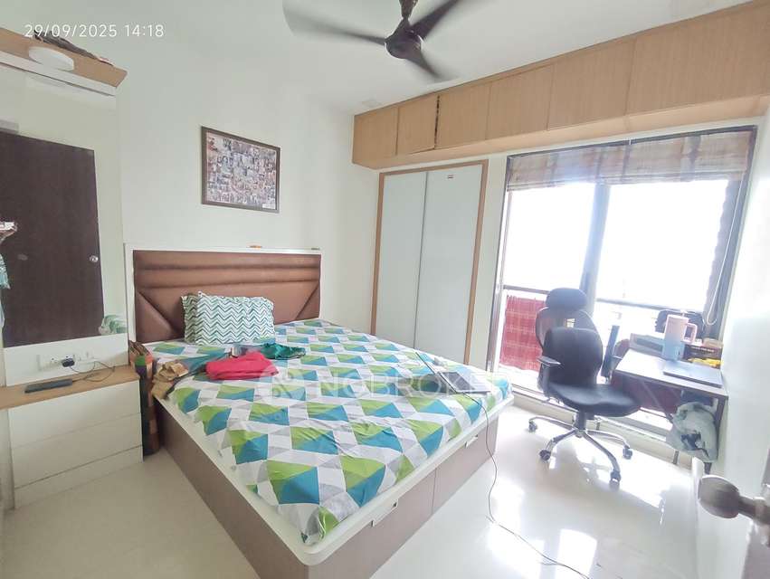 2 BHK Flat In Runwal Eirene For Sale  In Thane West