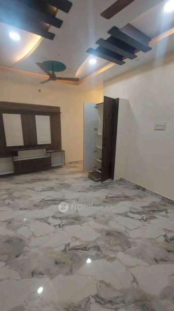 Office Space in X4w9+xr6, Everest Garden 2nd Main Rd, Gramani Nagar, Thandalam, Chennai, Tamil Nadu 600128, India, Chennai for Rent 