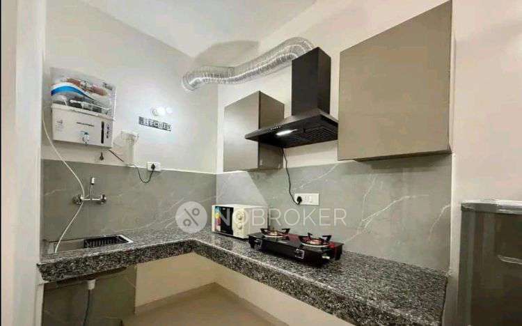 1 BHK Flat In Auction Bazaar - Rajajinagar Pool for Rent  In Rajajinagar