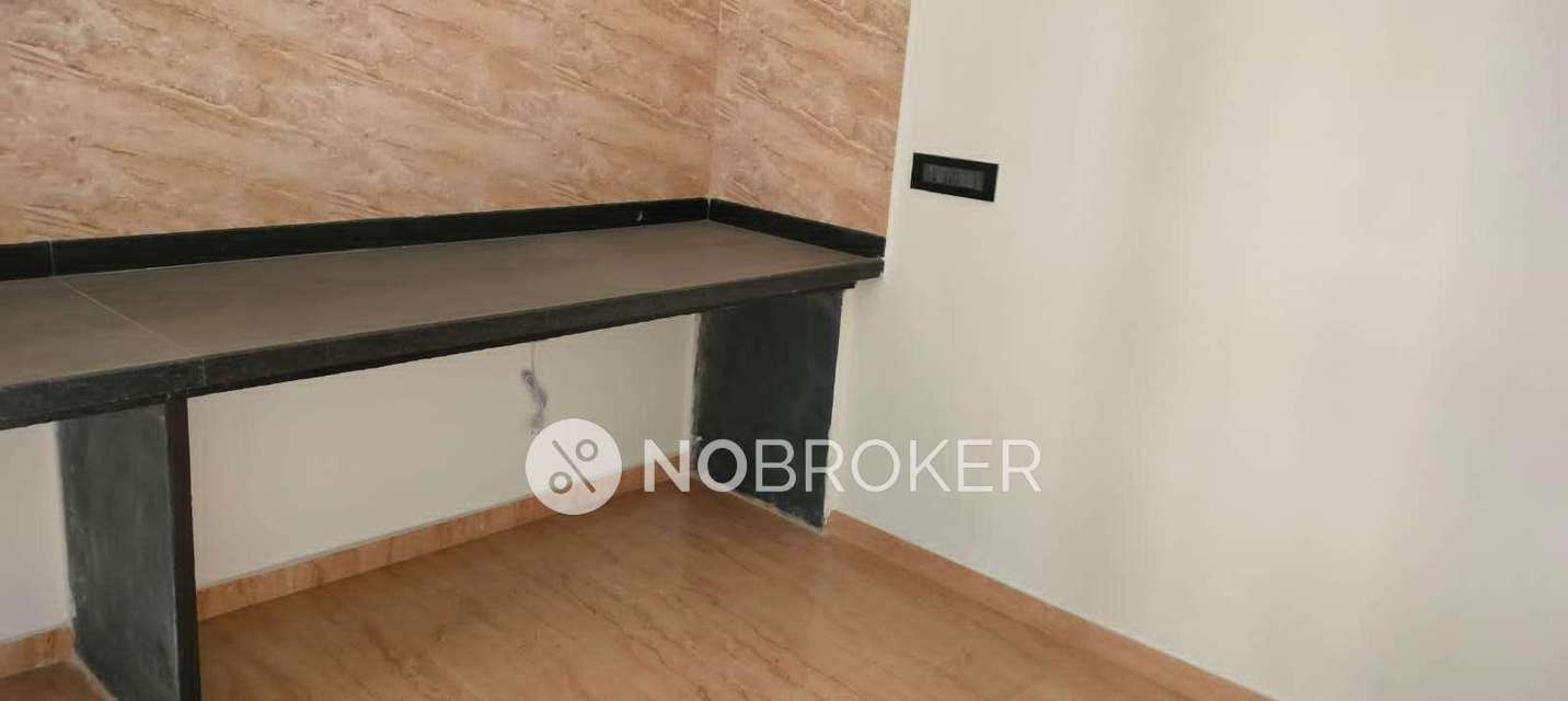 3 BHK Flat In Vtp Beaumonde Building T2 for Rent  In Manjari