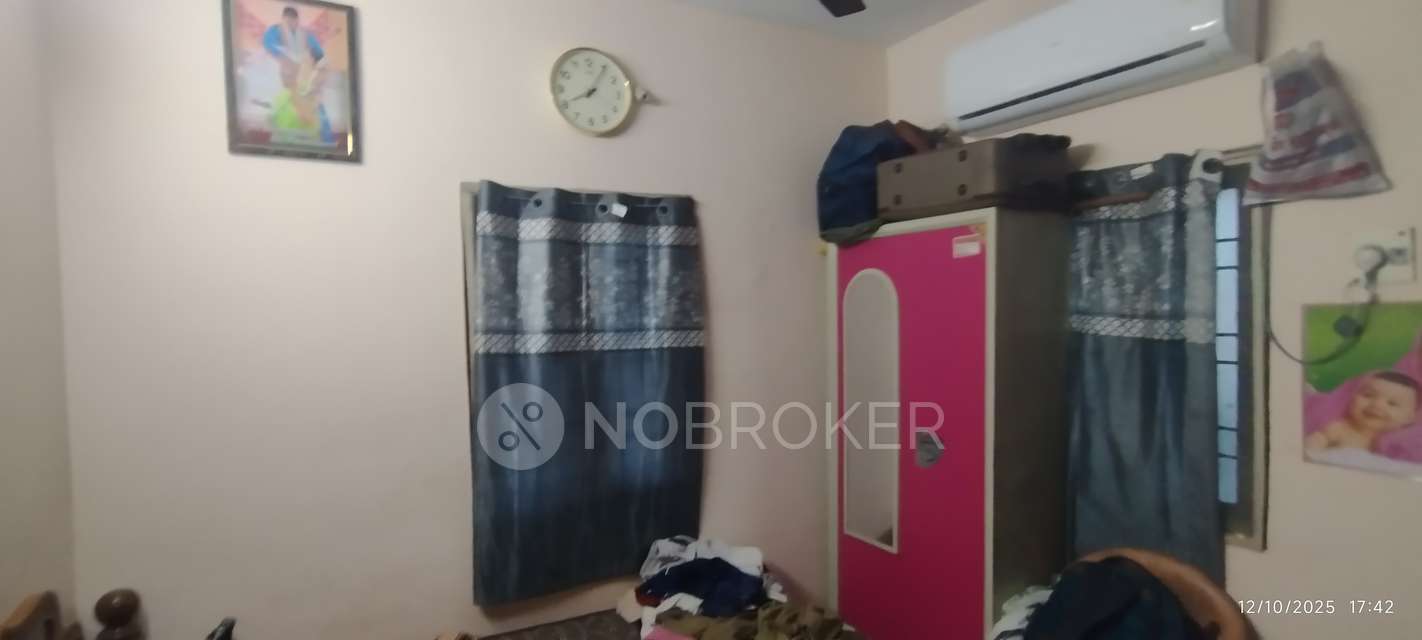 2 BHK Flat In Ranga Flats,  For Sale  In Mudichur
