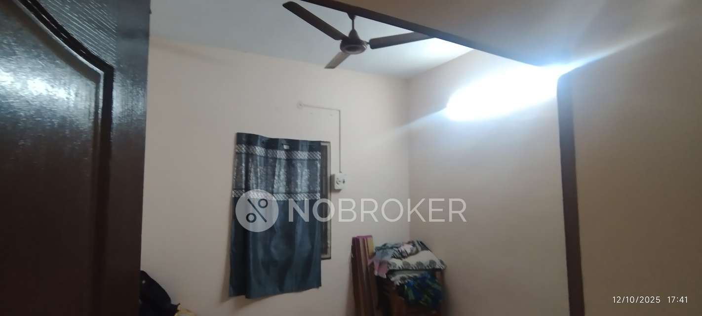 2 BHK Flat In Ranga Flats,  For Sale  In Mudichur