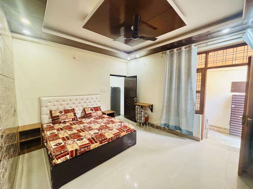 PG for Boys in Sector 48